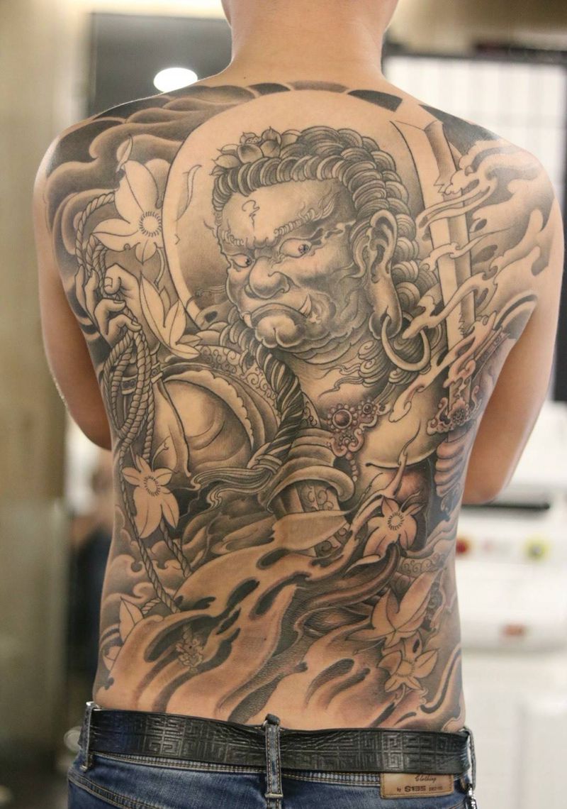 不动明王纹身图片_传统背部成品人物纹身图案