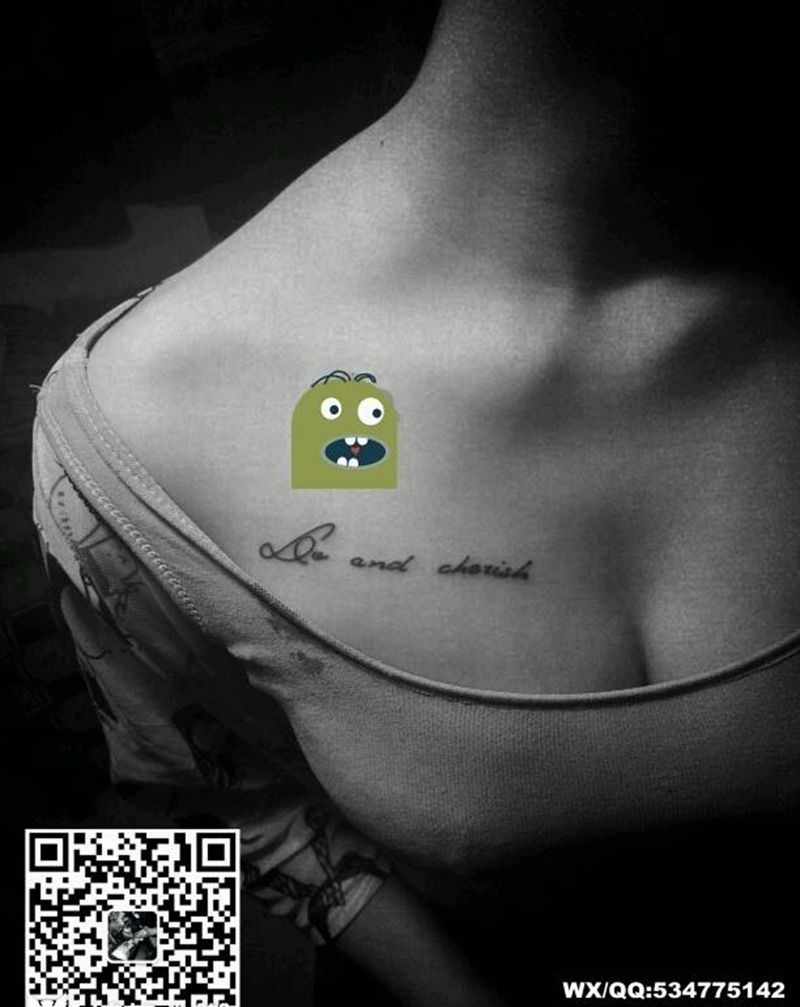 小英文纹身图片_胸部清新字符成品纹身图案