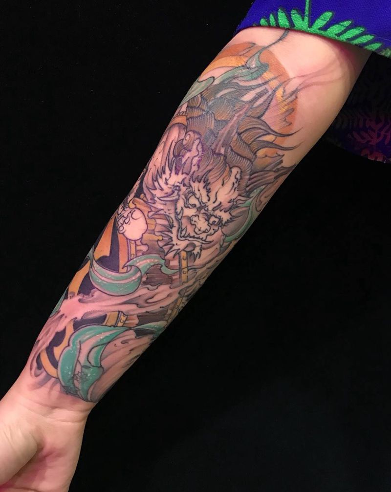 彩色雷神未完纹身图片