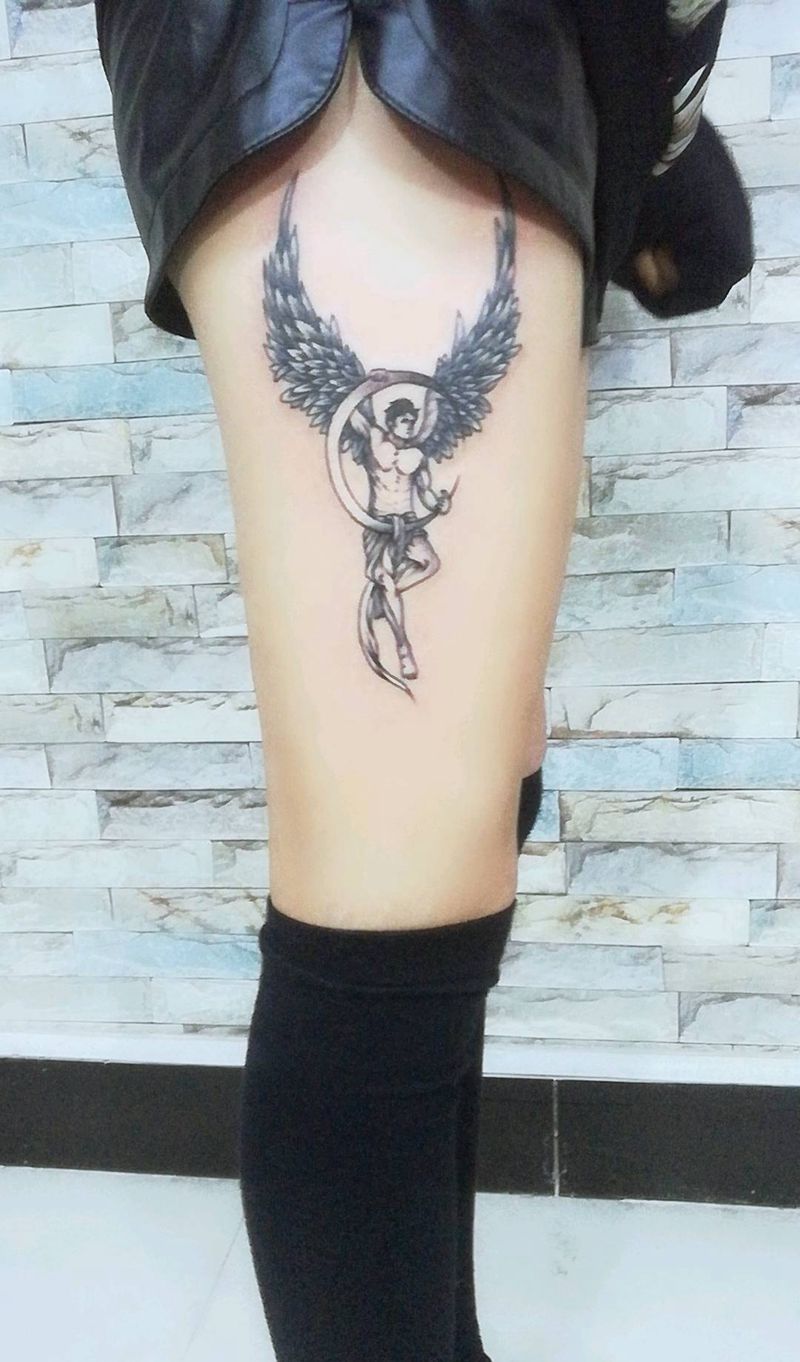 守护天使纹身图片_腿部新传统纹身图案