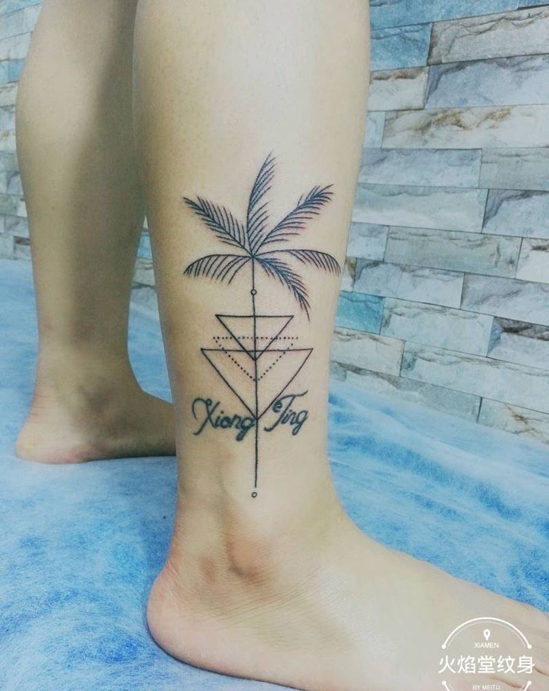 椰子树纹身图片_脚部新传统纹身图案