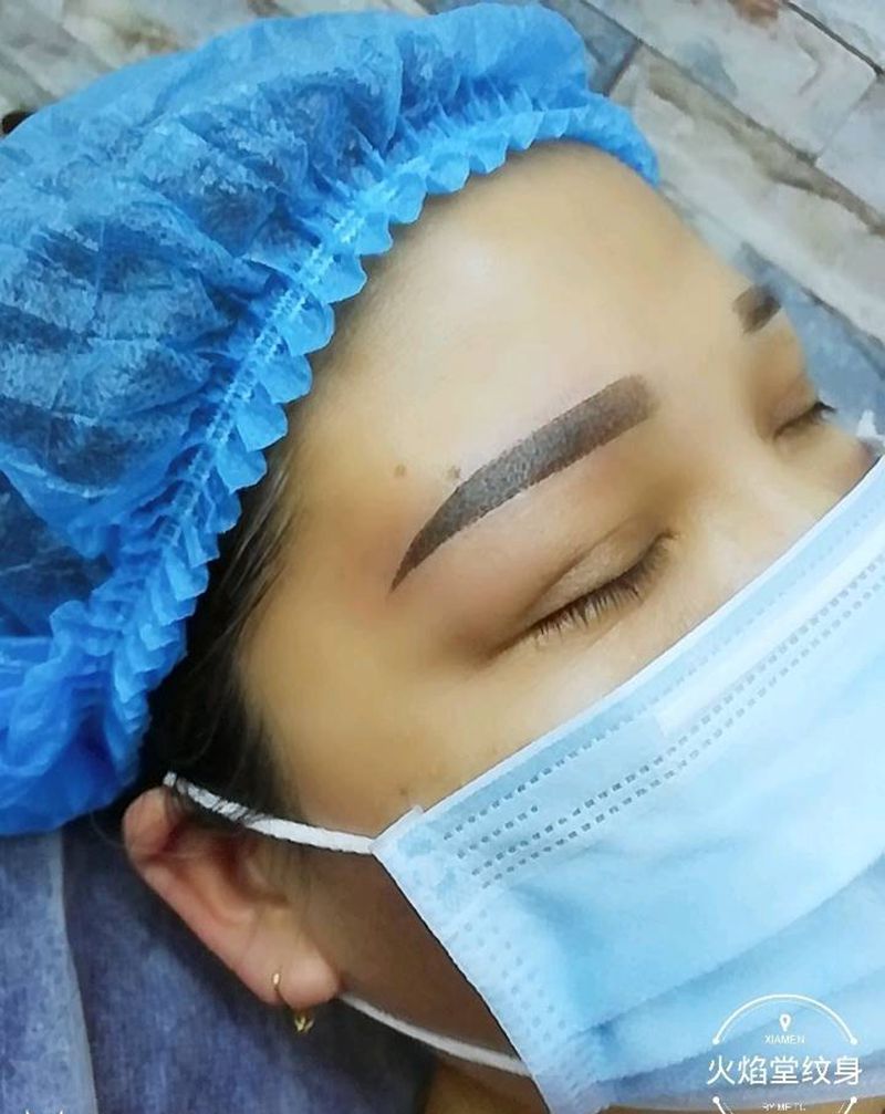 半永久绣眉纹身图片_绣眉纹身图案