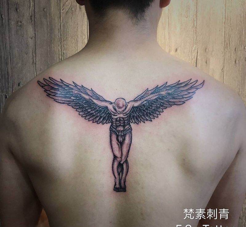守护天使纹身图片