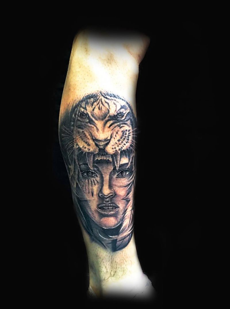 虎女纹身图片