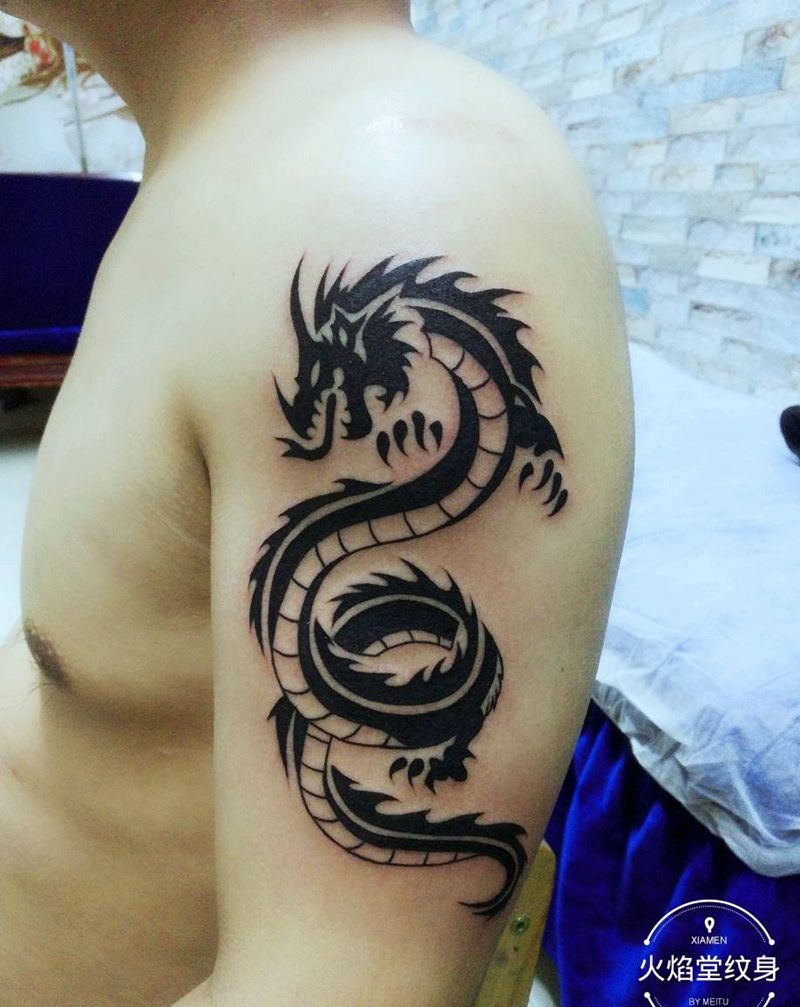 图腾龙纹身图片_手臂新传统纹身图案