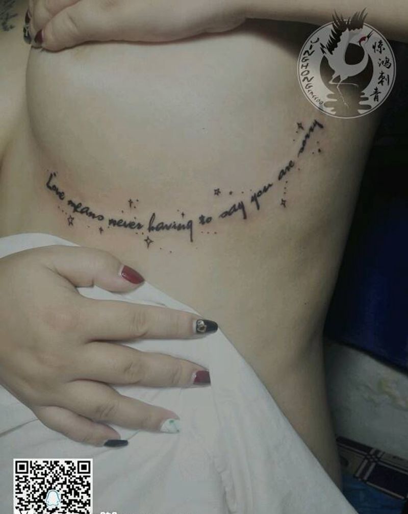 胸下.英文纹身图片_胸部清新字符原创纹身图案