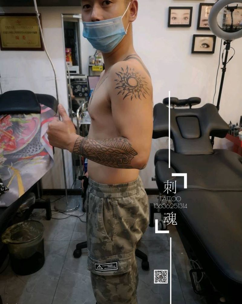 买家秀纹身图片_肩部纹身图案
