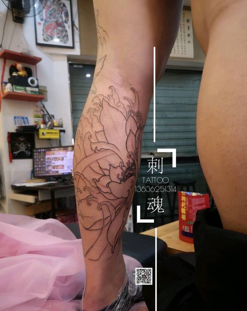 近期纹身作品和洗纹身前后纹身图片_手臂新传统纹身图案