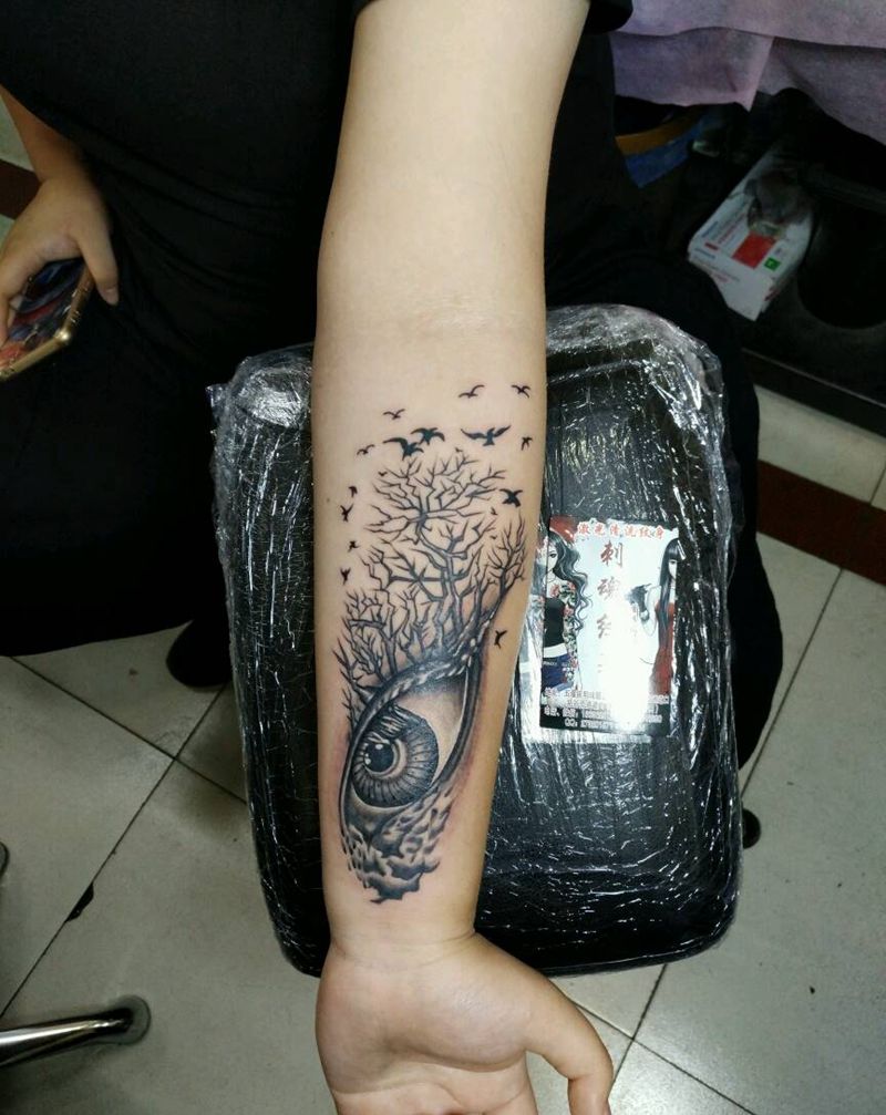 眼睛纹身图片_手臂传统写实原创生活成品手稿纹身图案