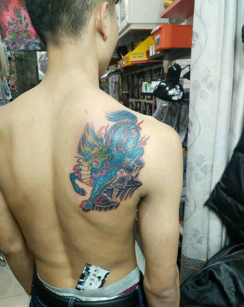 麒麟纹身图片_肩部传统动物原创花絮生活成品纹身图案