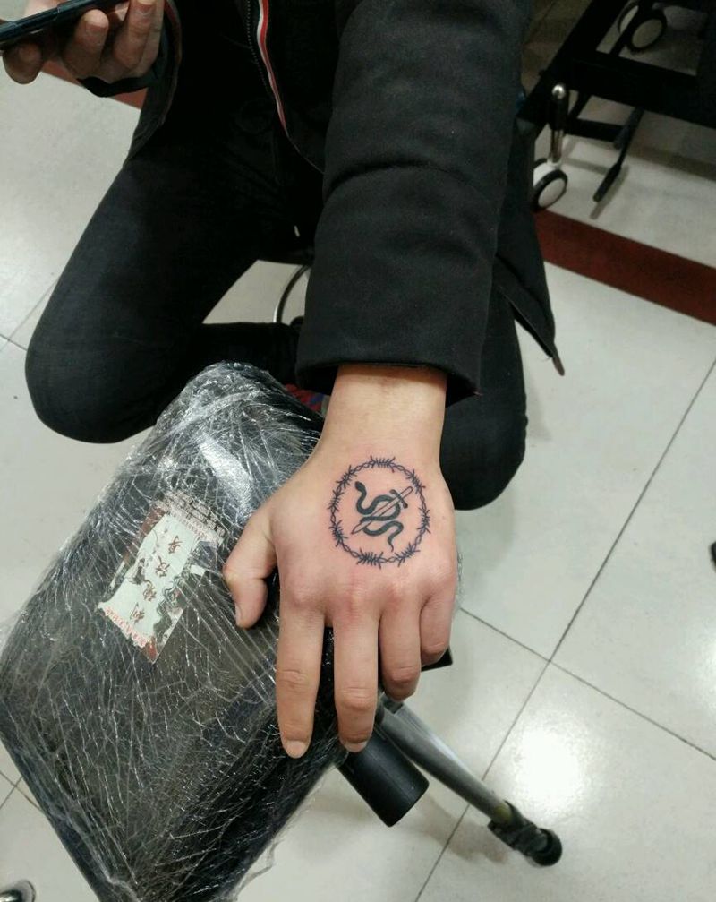 荆棘，蛇图腾纹身图片_手部传统清新字符图腾原创花絮生活成品手稿纹身图案