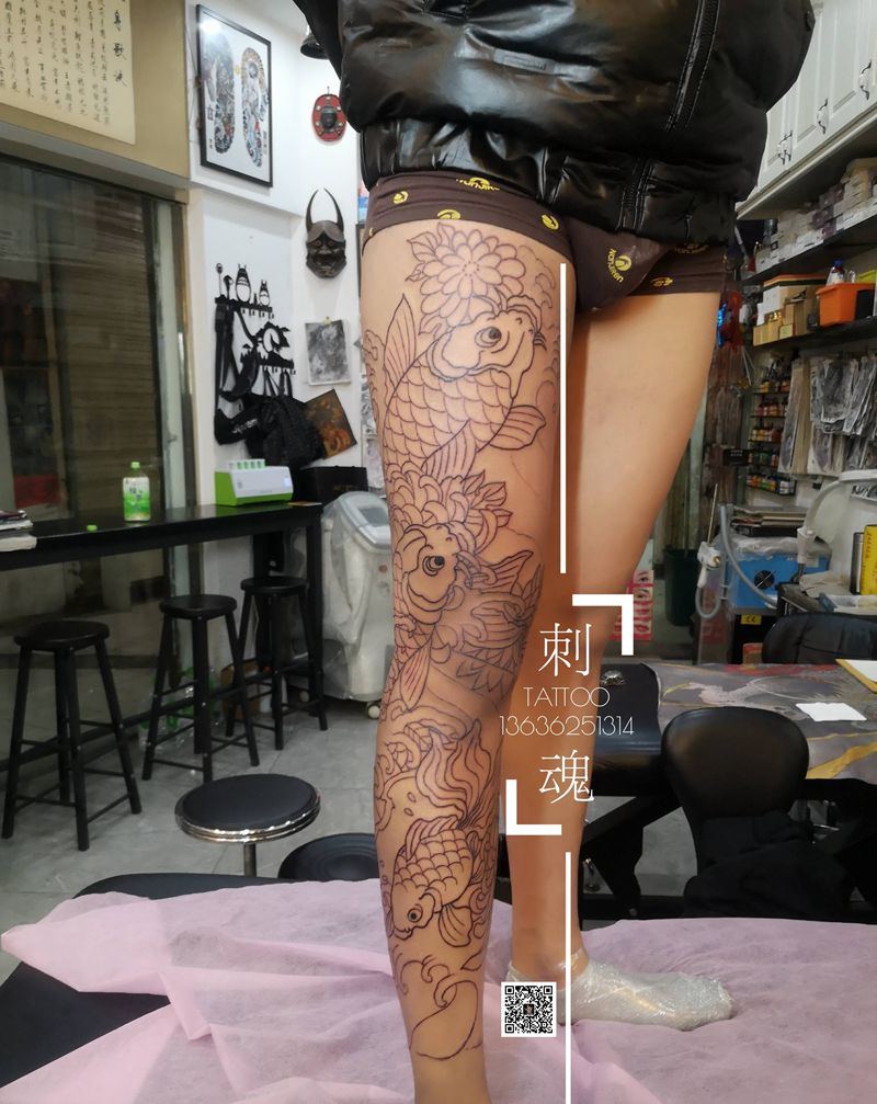 花腿线条纹身图片_腿部老传统几何纹身图案