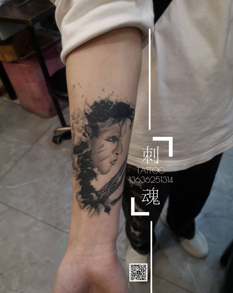 爱德华剪刀手恢复后期效果纹身图片_手臂水墨遮盖纹身图案
