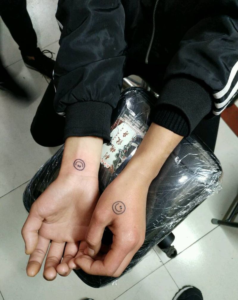 手部小汉字纹身图片_手部传统清新字符图腾原创花絮生活成品插画纹身图案