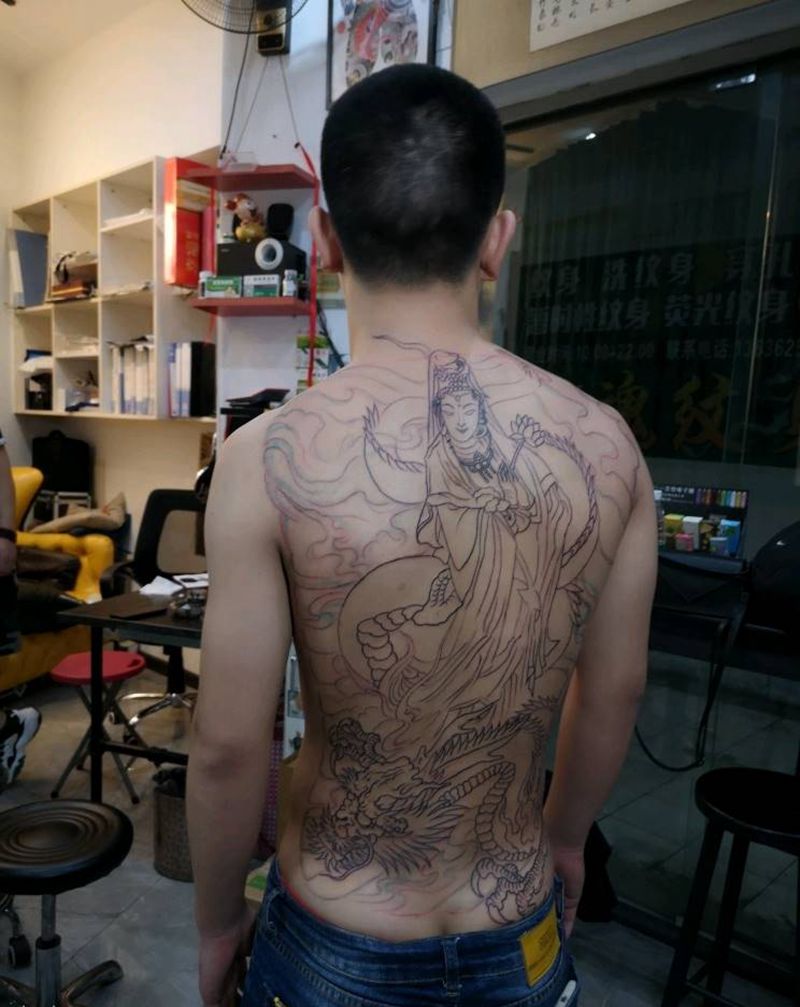大满背纹身图片_背部新传统纹身图案