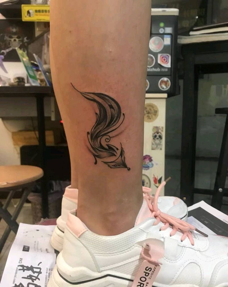 狐狸纹身图片_腿部新传统纹身图案