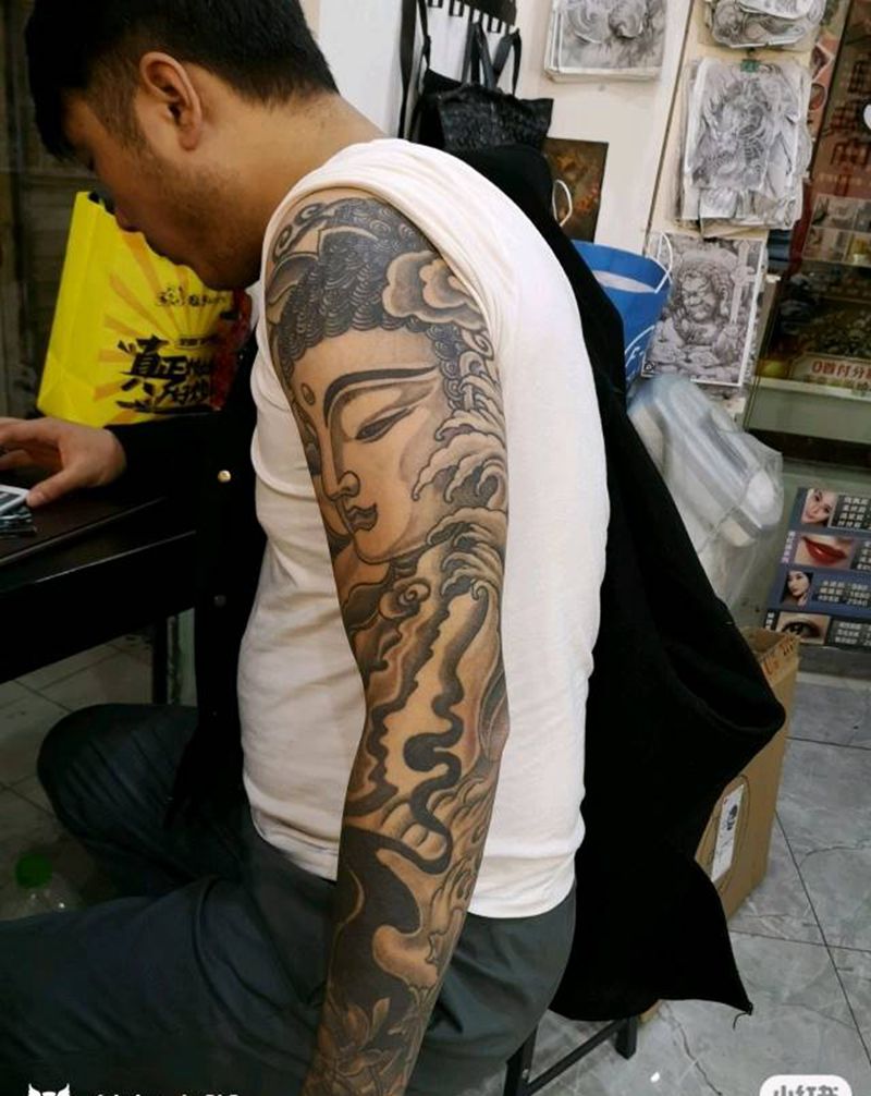 四年前的作品纹身图片_手臂老传统纹身图案