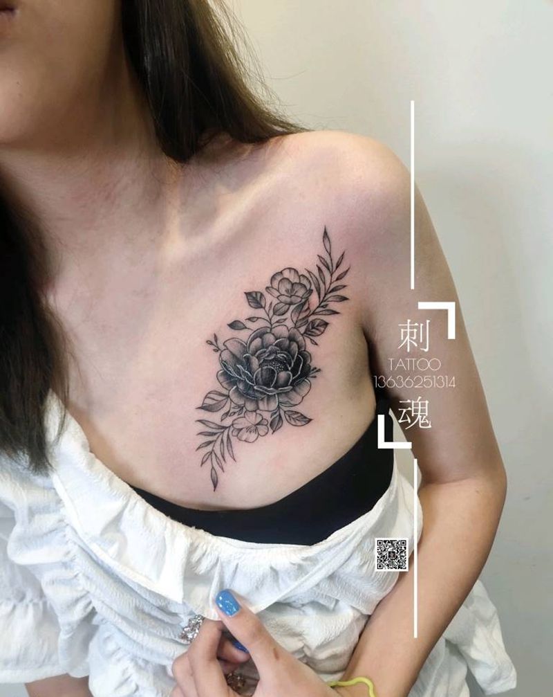 遮盖 素花纹身图片_胸部几何点刺纹身图案