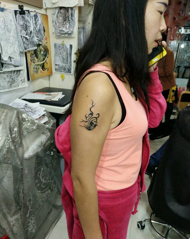 凤图腾纹身图片_手臂传统清新几何图腾花絮生活成品手稿纹身图案