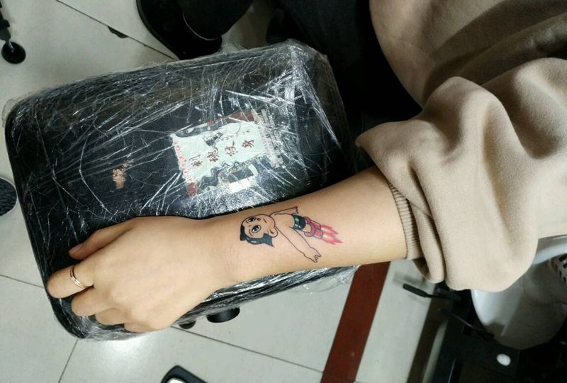 铁臂阿童木纹身图片_手臂传统原创花絮生活成品手稿插画纹身图案