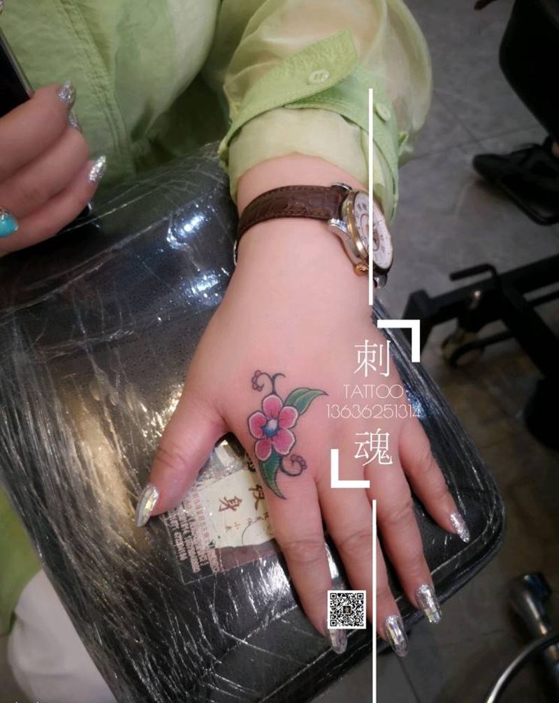 遮盖疤痕旧图纹身图片_手臂老传统纹身图案