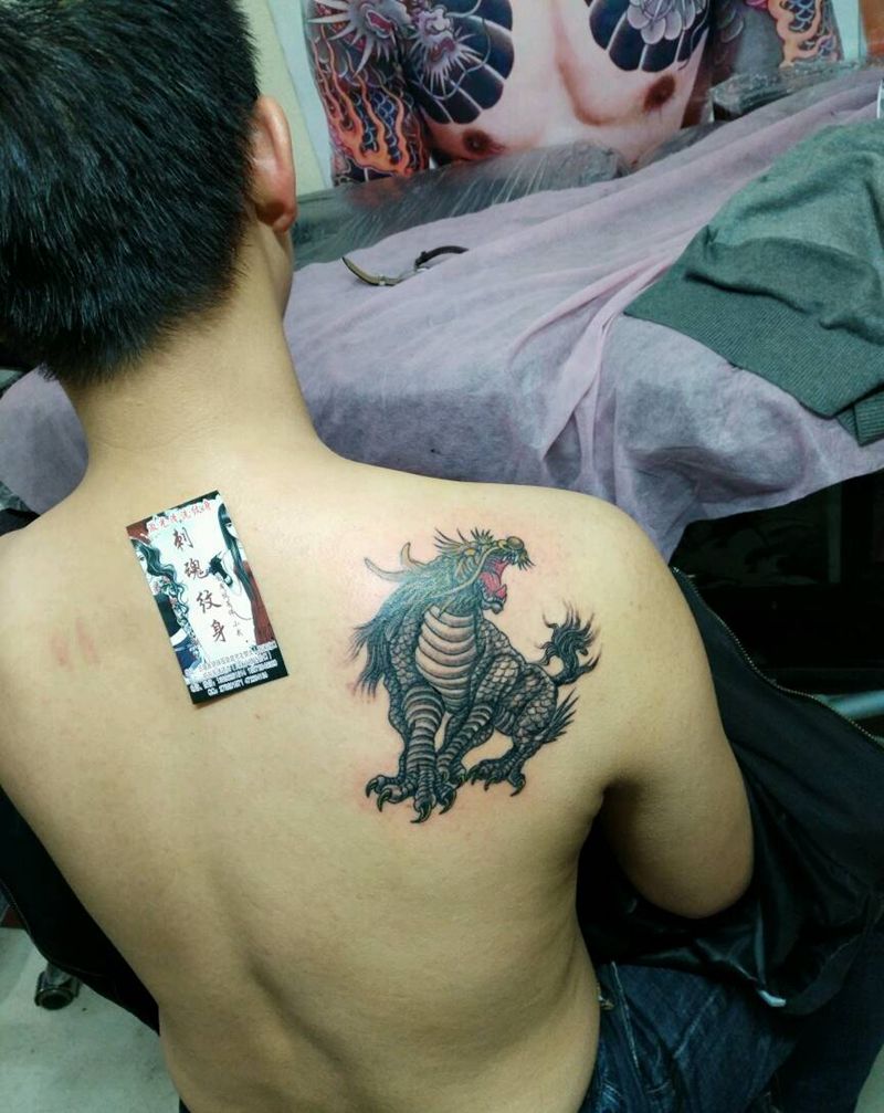 麒麟纹身图片_肩部传统动物原创花絮生活成品纹身图案