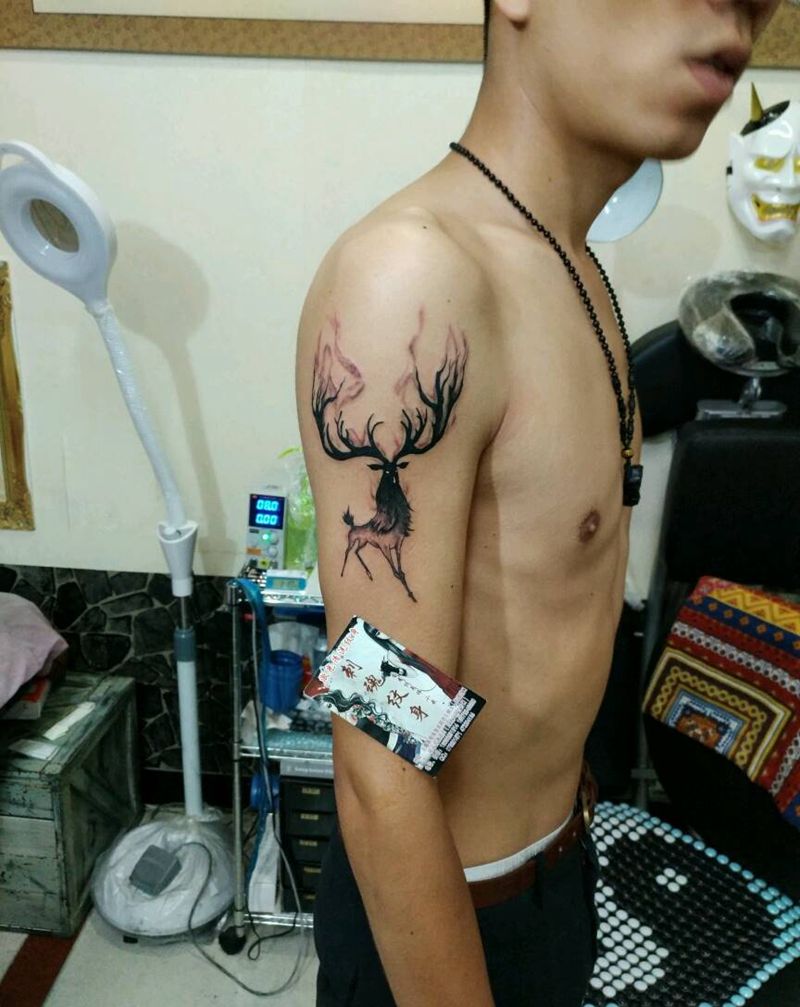 麋鹿纹身图片_手臂腿部传统习俗动物花絮生活成品手稿纹身图案