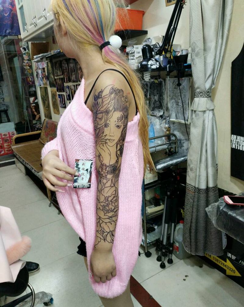 美女艺姬大花臂纹身图片_手臂传统人物原创花絮生活成品纹身图案