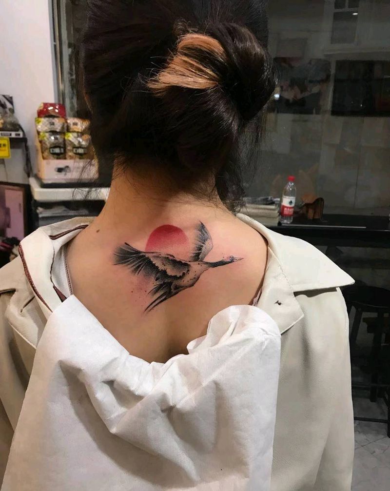 仙鹤纹身图片_颈部水彩纹身图案