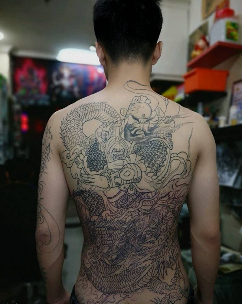 满背关公纹身图片_背部老传统新传统纹身图案