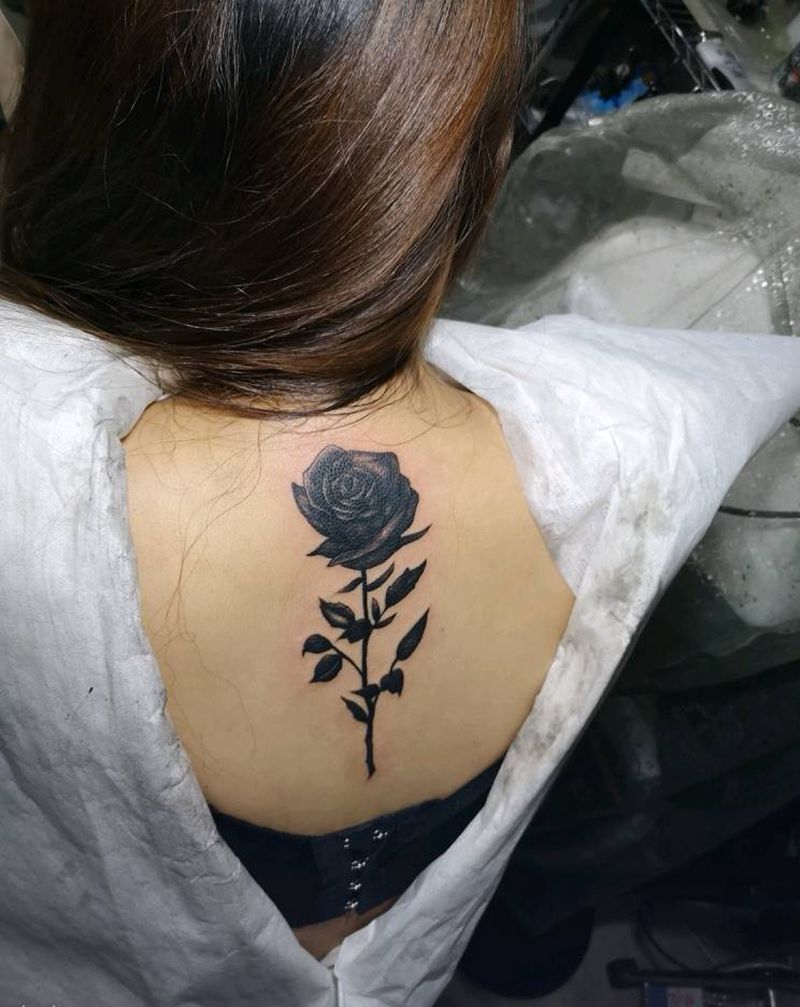 黑玫瑰纹身图片