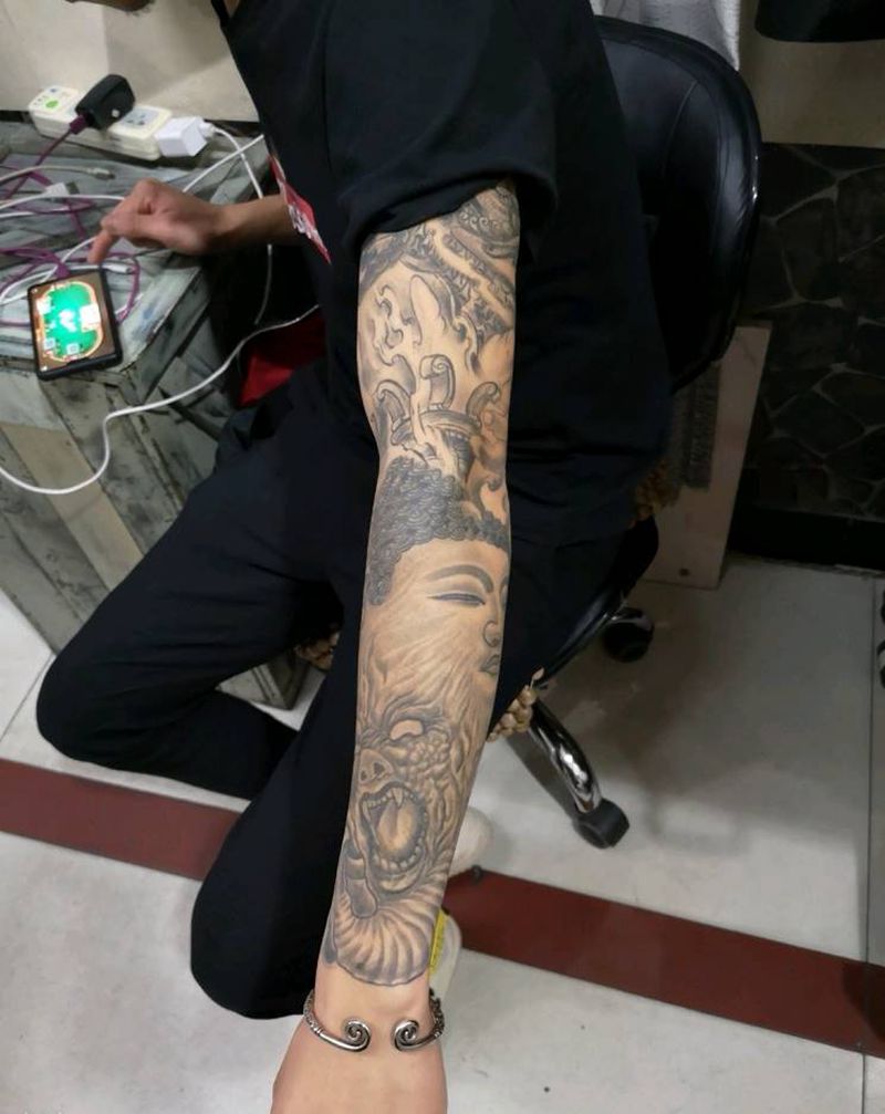 佛与魔恢复四年后纹身图片