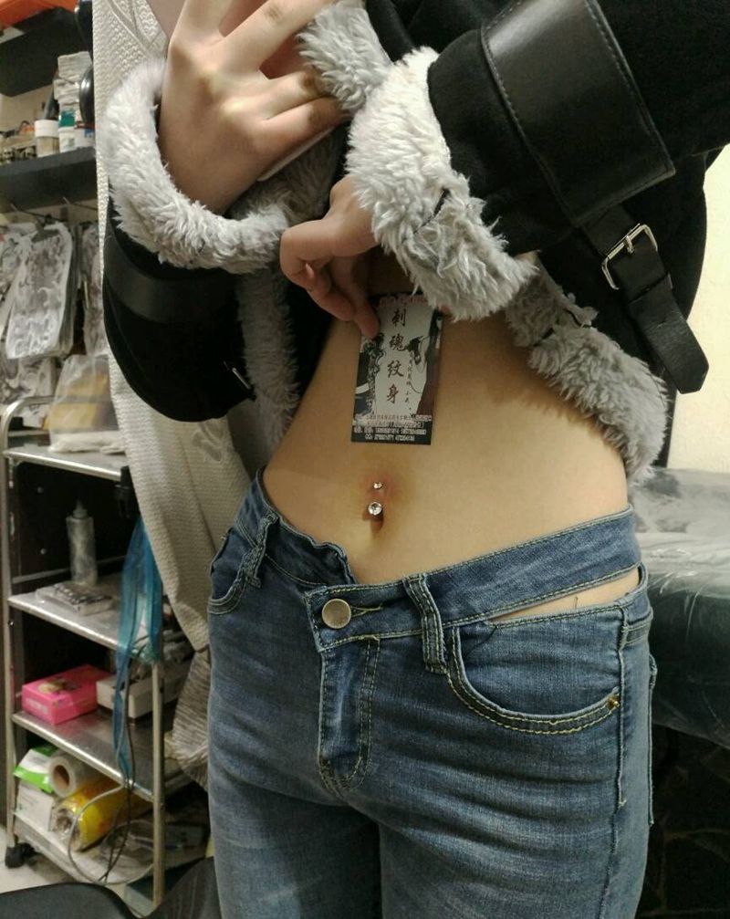 肚脐穿孔纹身图片_腰部传统宗教原创花絮生活成品纹身图案