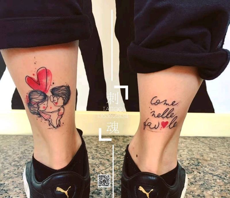 情侣款纹身图片_脚部水彩纹身图案