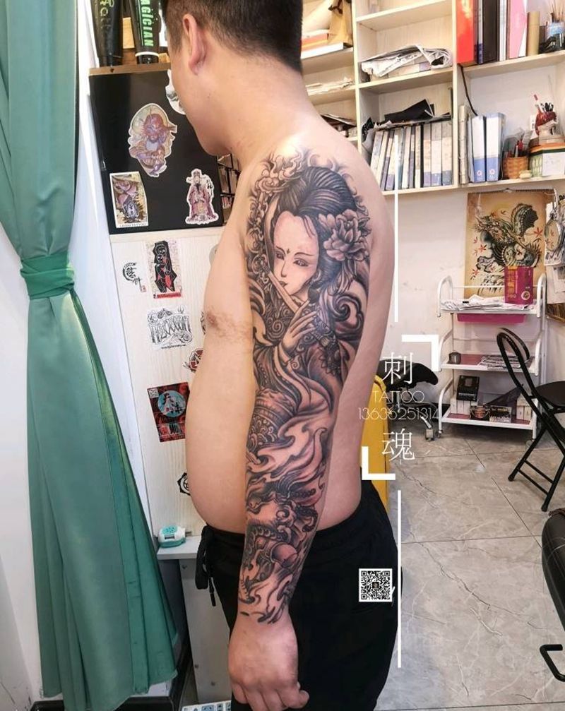 艺妓象神大花臂纹身图片_手臂新传统纹身图案