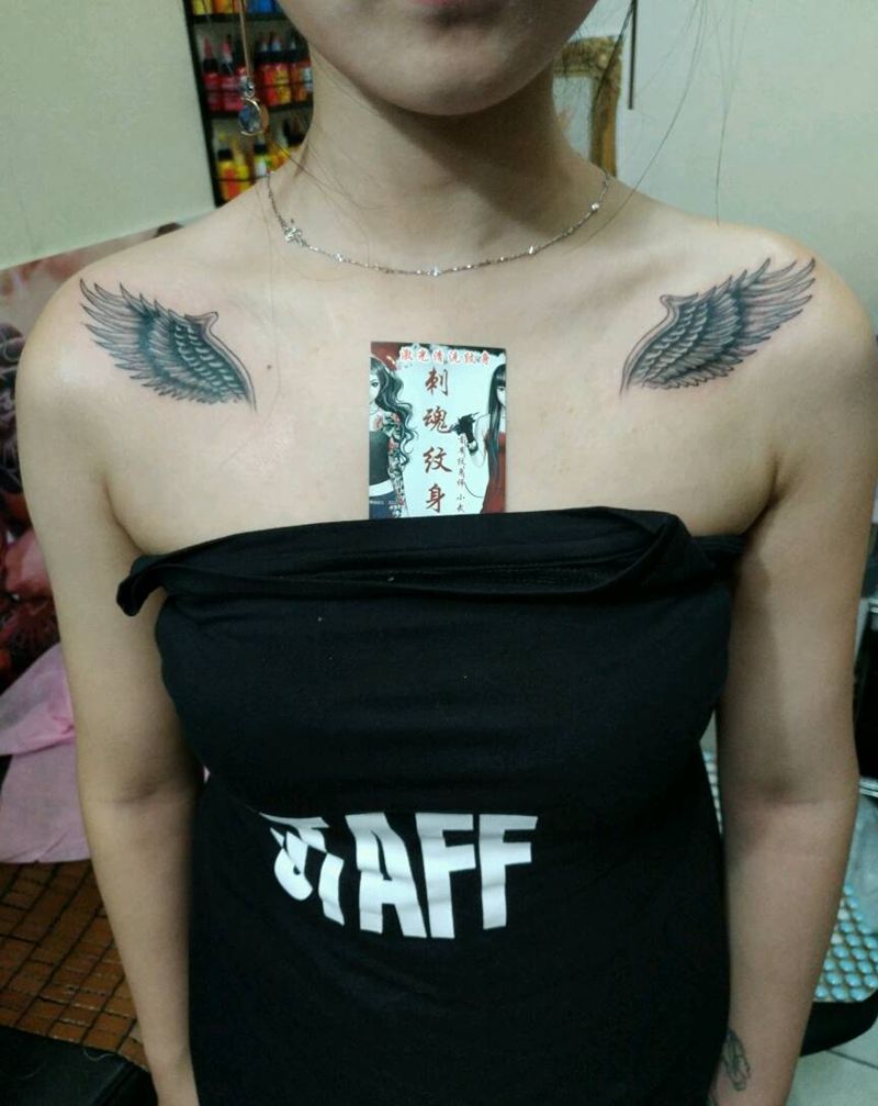 双肩翅膀纹身图片_肩部清新几何动物静物花絮生活成品纹身图案