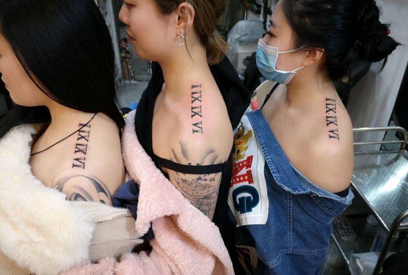 古罗马数字纹身图片_肩部图腾纹身图案