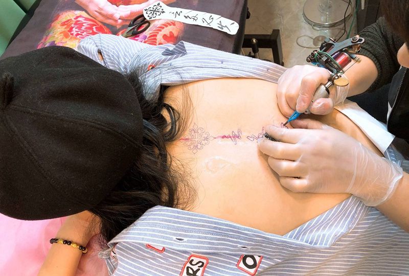 十堰刺魂纹绣机构纹身图片