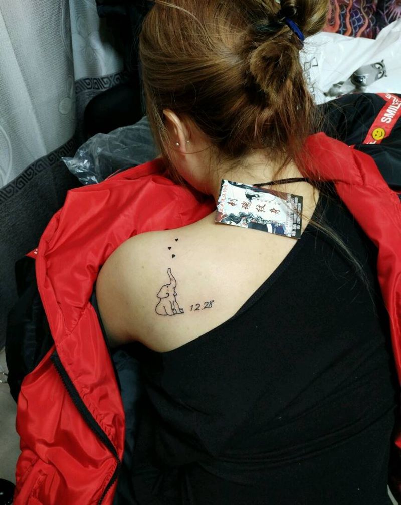 小象纹身图片_肩部清新宗教原创花絮生活成品纹身图案