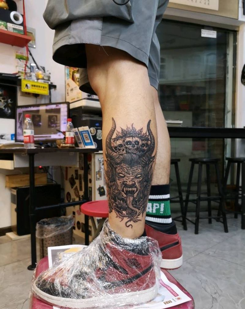 暗黑撒旦纹身图片_腿部点刺纹身图案