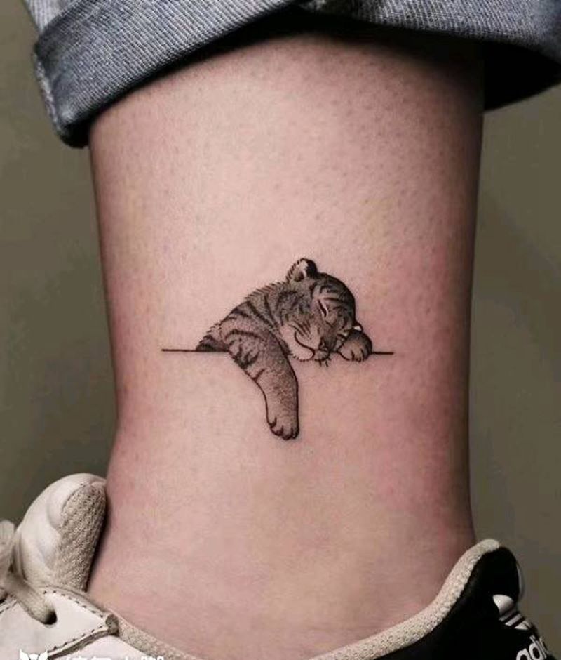 小清新纹身图片_手臂Old School纹身图案