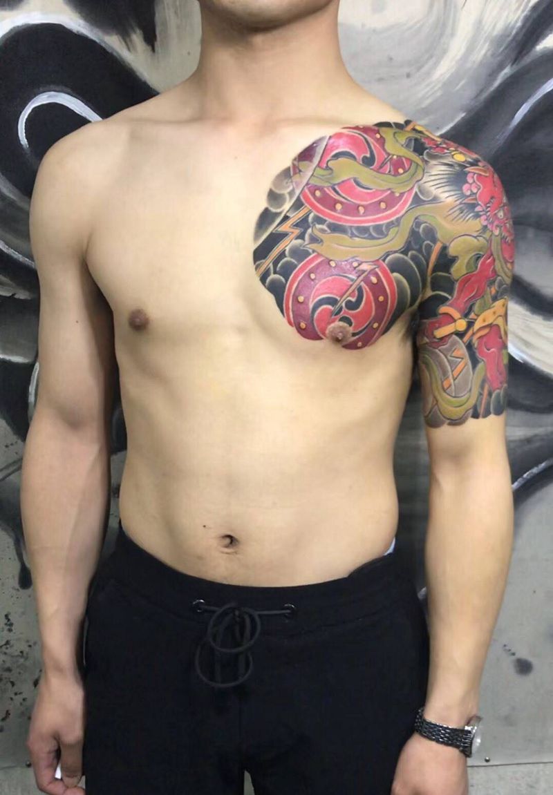 雷神半胛纹身图片