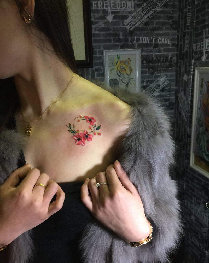 樱花纹身图片_胸部新传统纹身图案