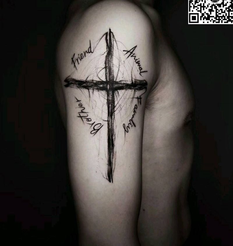 十字架纹身图片_手臂纹身图案