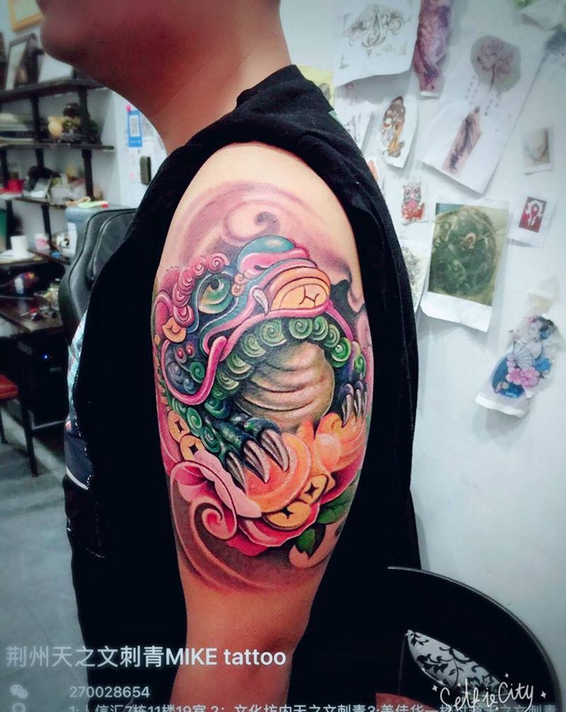 大金蟾纹身图片_成品手臂欧美传统动物纹身图案