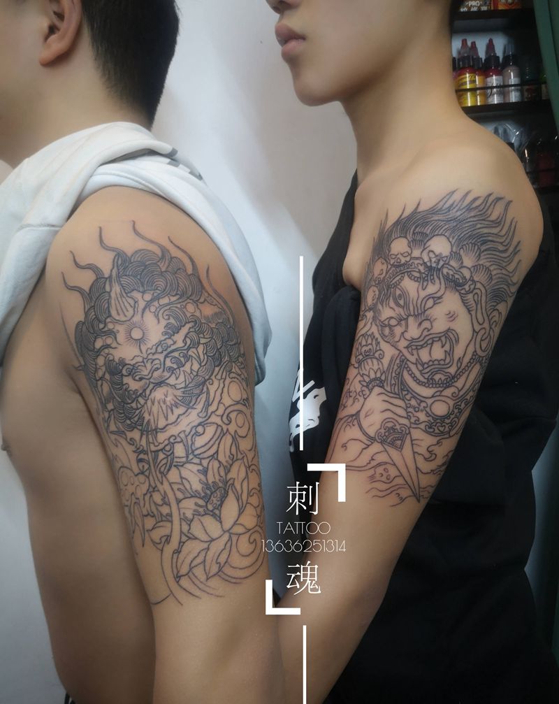 大臂唐狮，大黑天纹身图片_手臂几何新传统纹身图案