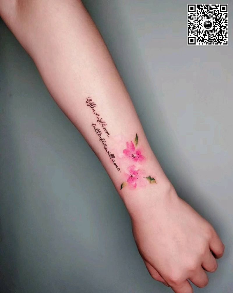 花英文纹身图片_手臂纹身图案