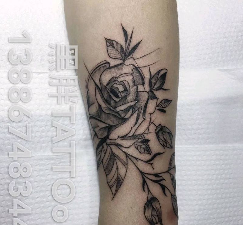 线条花纹身图片