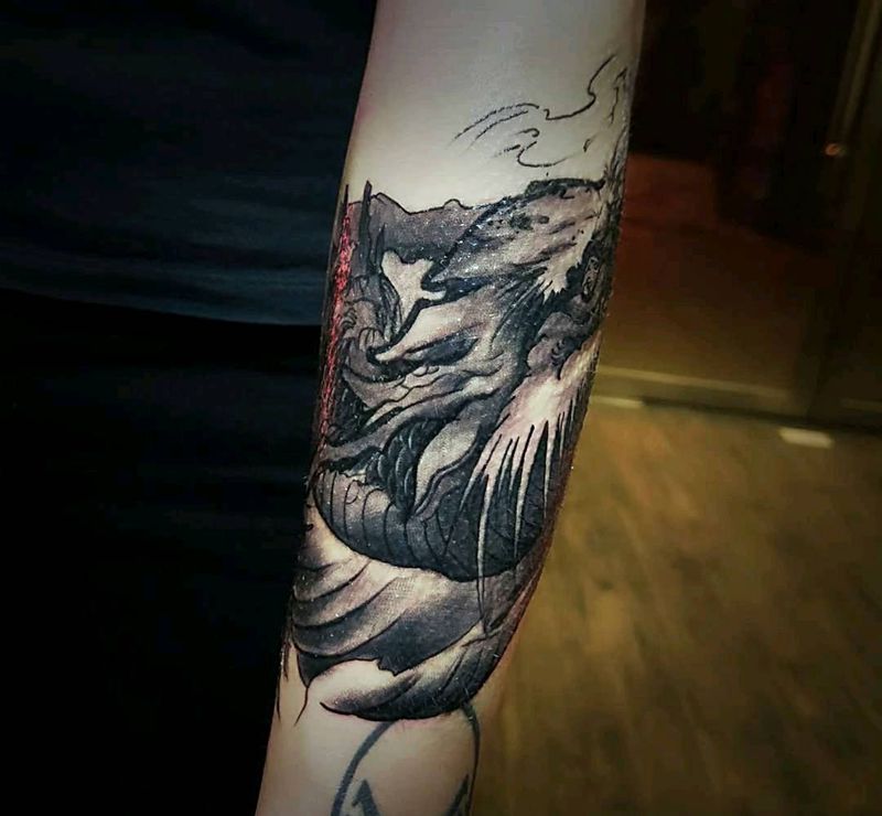 龙纹身图片_水墨纹身图案