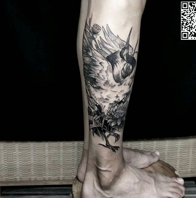 鹤纹身图片_腿部纹身图案